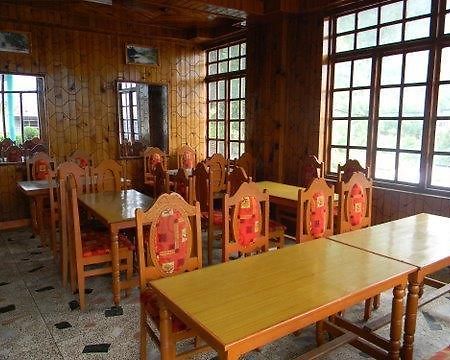 Hotel Him Parvat Manāli Zewnętrze zdjęcie